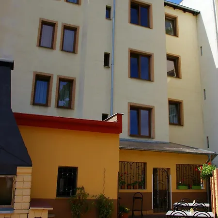 Duel 3* Uście nad Łabą